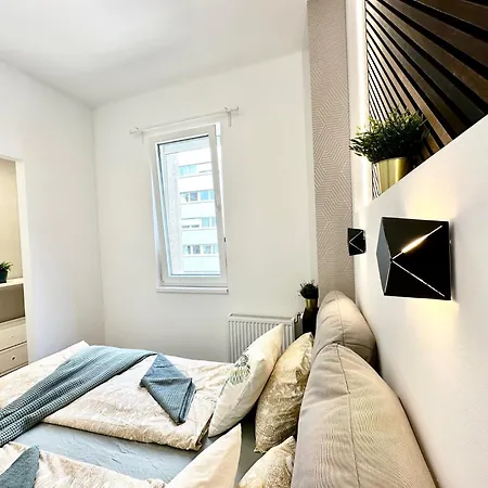 Апартаменты Brand New Westendhome Apartment#freeparking